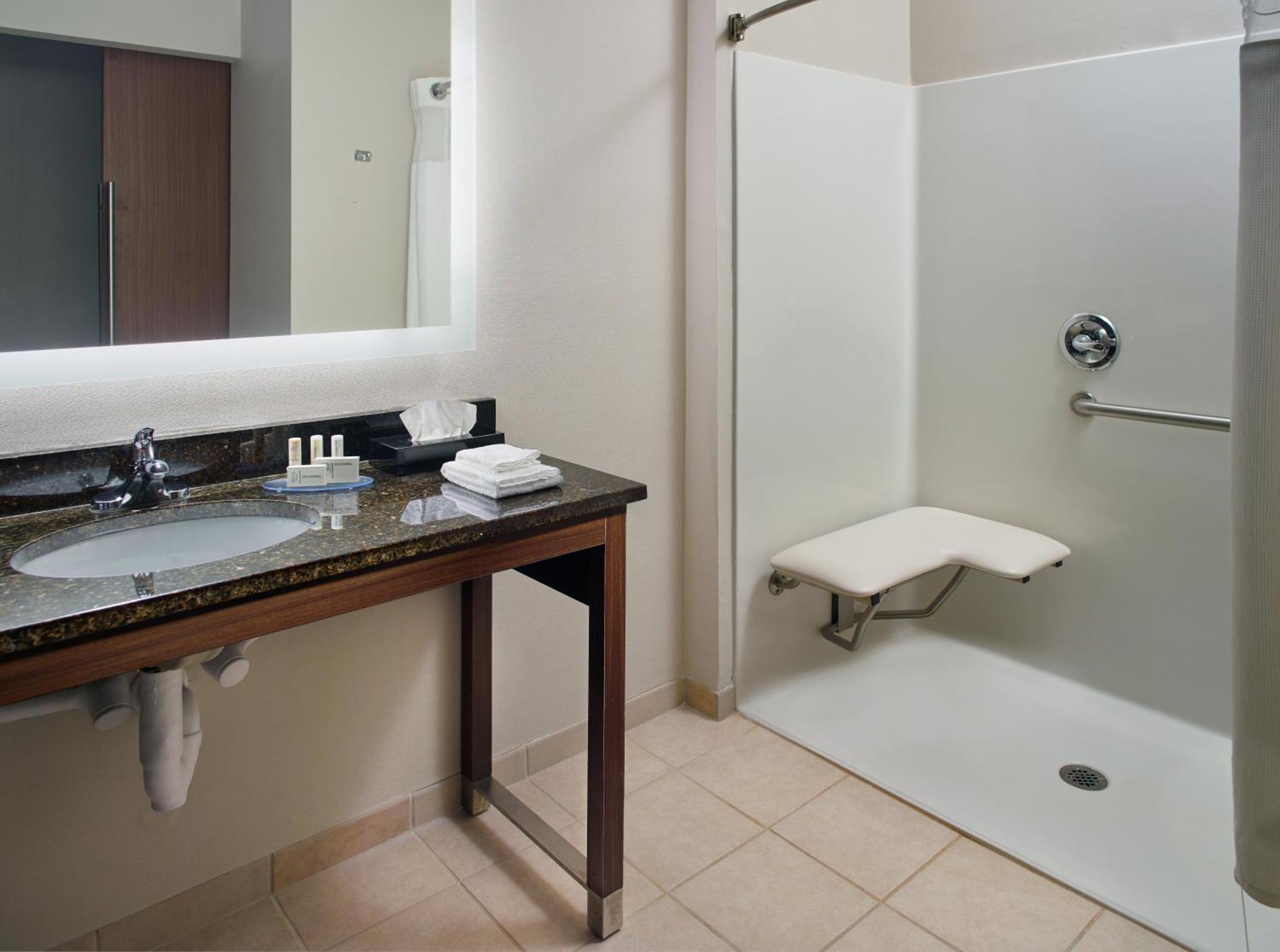 Fairfield Inn & Suites By Marriott Asheville Airport/Флетчър Екстериор снимка