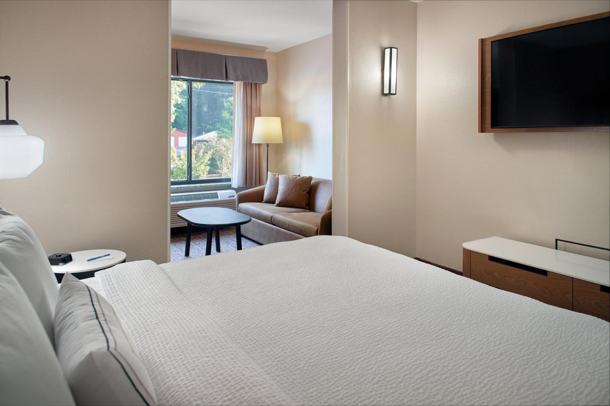 Fairfield Inn & Suites By Marriott Asheville Airport/Флетчър Екстериор снимка