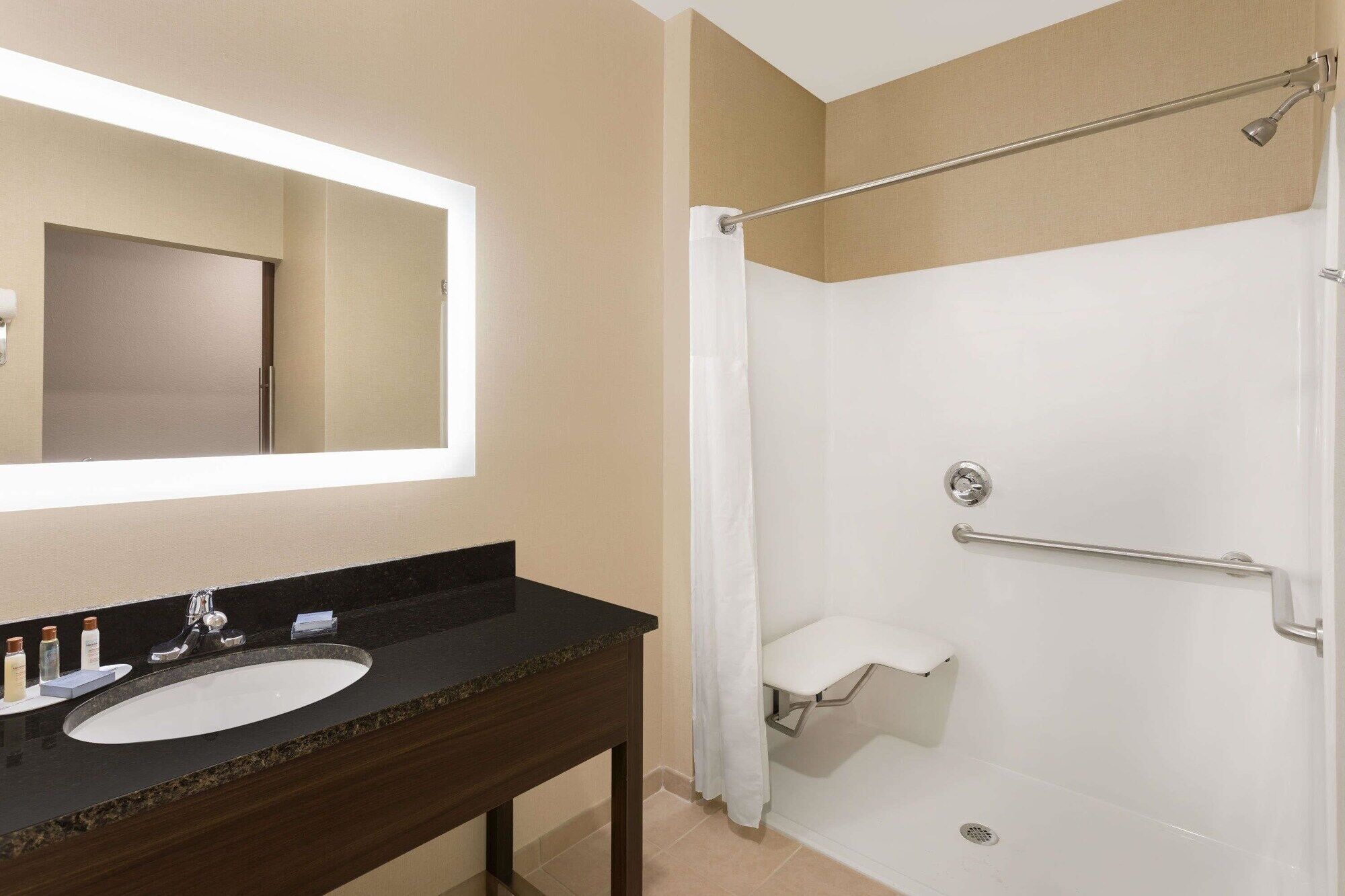 Fairfield Inn & Suites By Marriott Asheville Airport/Флетчър Екстериор снимка